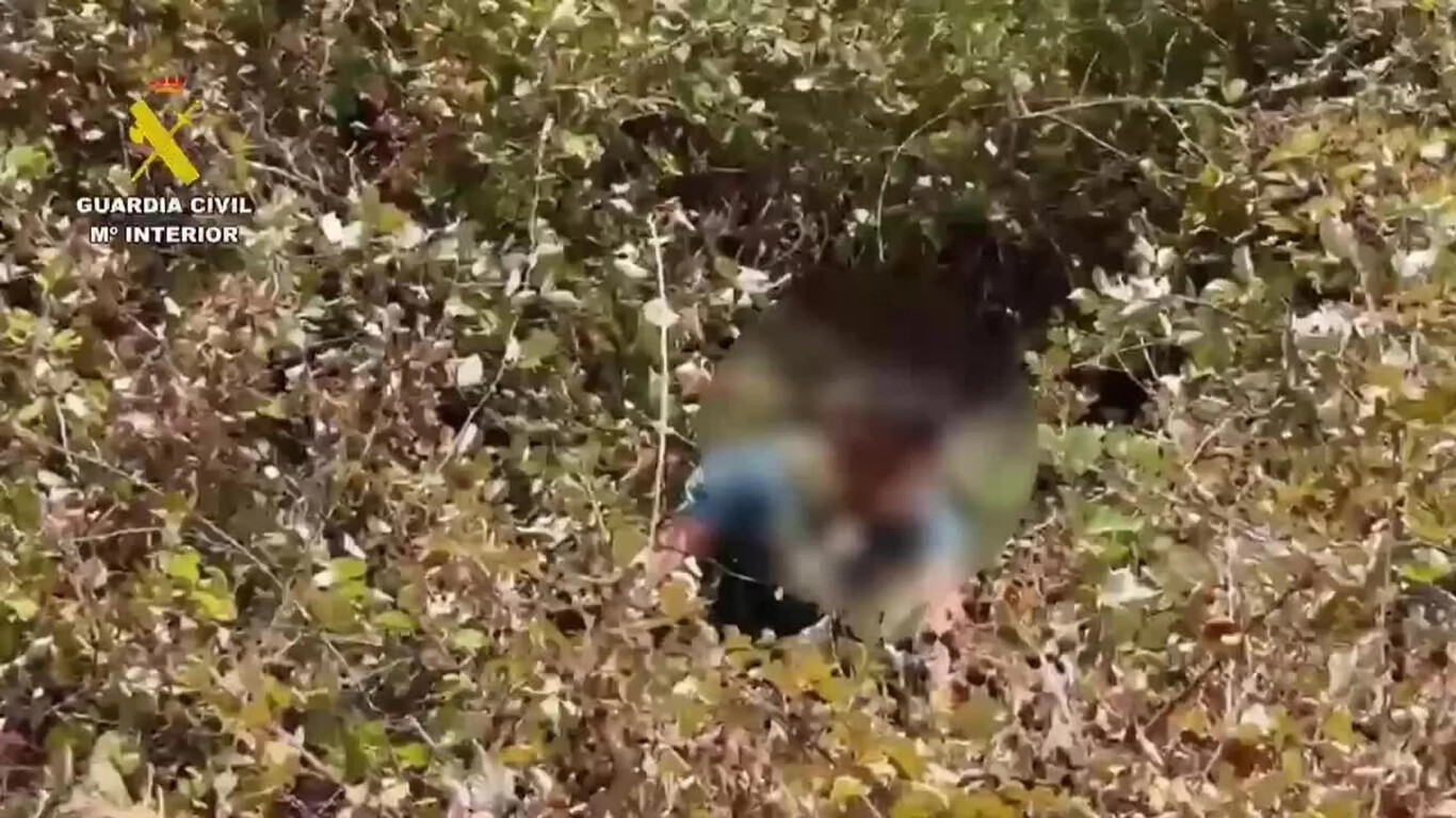 Patrulla de la Guardia Civil en operativo de persecución.