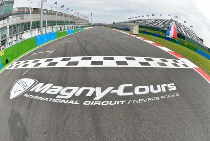 Penúltima cita del calendario en Magny-Cours con el subcampeonato de WSBK aún en el aire