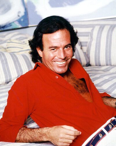 Julio Iglesias y los camerinos