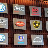 Volkswagen toma la delantera en ventas mundiales por primera vez en la historia y adelanta a Toyota.