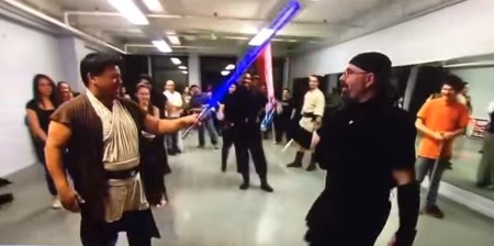Ejercicios con sable de luz ¡La fuerza despierta!