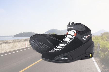 Botas Vquattro Supersport Vented: Seguridad y diseño para tus pies por menos de 150 euros