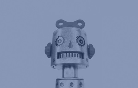 El ataque de los bots: Facebook borra miles de millones de cuentas falsas mientras el problema no deja de crecer