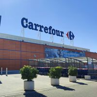 Carrefour tiene el set de sofá, sillones y mesa cómodos para la terraza o jardín y por menos de 200 euros