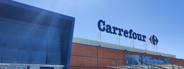 Carrefour nos permite equipar nuestra terraza o jardín sin gastar mucho: un set de mesa, sofá y sillones por menos de 200 euros