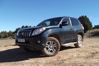 Toyota Land Cruiser 3.0 D-4D, miniprueba en el campo y ayudas avanzadas a la conducción