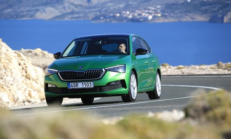 Probamos el Škoda Scala: un coche compacto con una habitabilidad de escándalo y con versión GNC en la oferta