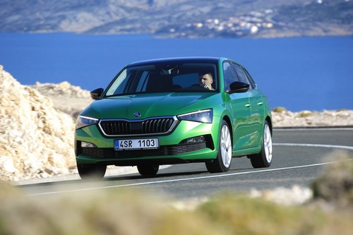 Probamos el Škoda Scala: un coche compacto con una habitabilidad de escándalo y con versión GNC en la oferta