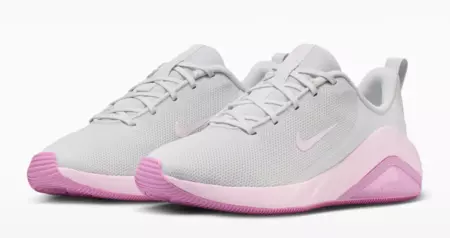 Nike Bella 7
