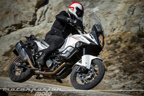 KTM 1290 Super Adventure, prueba (conducción en ciudad y carretera)