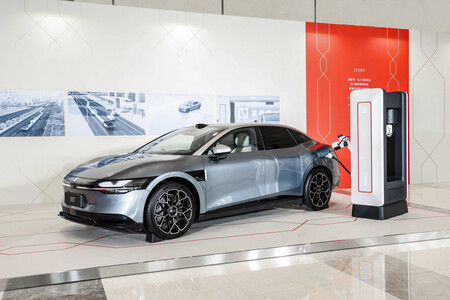 Zeekr 007 Charging Robot