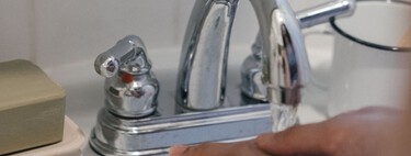 Te vas de vacaciones y sale un chorrillo de agua del grifo: estas causas son las sospechosas habituales