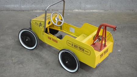 autos a pedales para niños antiguos