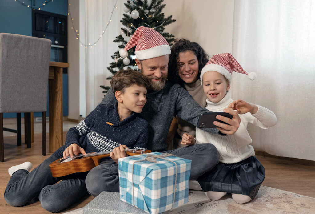 La paradoja de las redes sociales: me niego a publicar fotos de mis hijos mientras veo crecer a los de mis amigas en Instagram