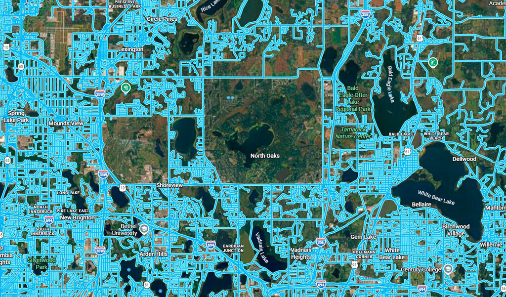 Las calles están abiertas, pero pisarlas es allanamiento: así es la ciudad de EEUU que no existe en Google Street View