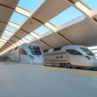 Renfe, Alsa, Talgo y otras potencias del transporte español están peleando por una nueva mina de oro: Arabia Saudí