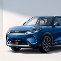 BYD se ha cansado de vender pocos coches eléctricos y ahora traerá a España el PHEV más pequeño del mercado y probablemente el más barato