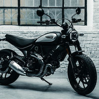 Ducati Scrambler 800 Icon Dark: más asequible, sencilla y oscura que una Scrambler Icon