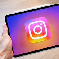 Llevábamos 15 años usando una app borrosa y estirada. Instagram para iPad ya es oficial y es todo lo que pedíamos