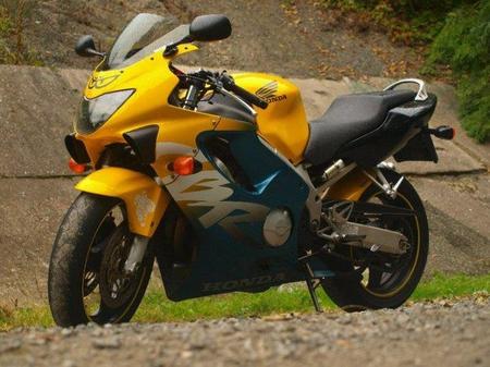 Honda_CBR_600_F_1999-2000