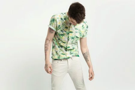 Zara sabe bien cuales son los estampados que se llevan este verano
