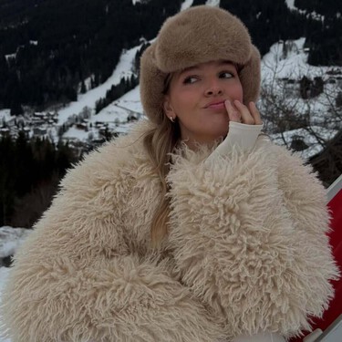 Mitad zapatillas, mitad bailarinas: las nuevas Adidas que serán las favoritas de las chicas clásicas este 2026 