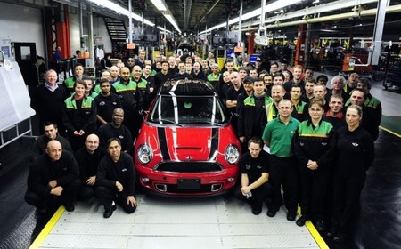 Fábrica de Mini en Oxford (Reino Unido)