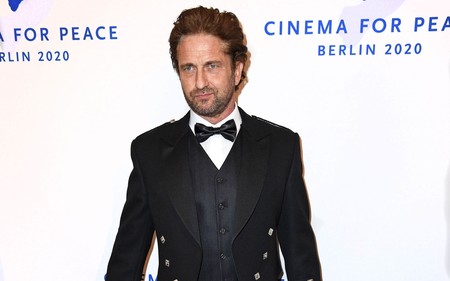 En la Berlinale, Gerard Butler demuestra que el kilt es tan elegante como el traje para una alfombra roja