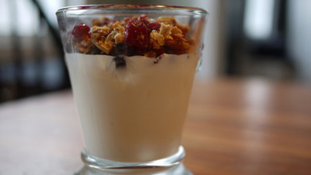 Comer yogur ayuda a prevenir la hipertensión