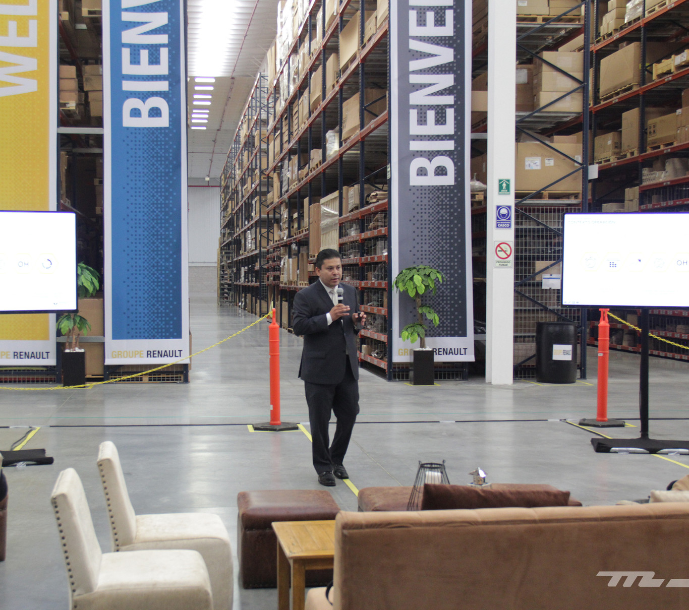 Renault inaugura su centro de distribución y almacenamiento de autopartes, reducirá el tiempo de reparaciones y eliminará quejas