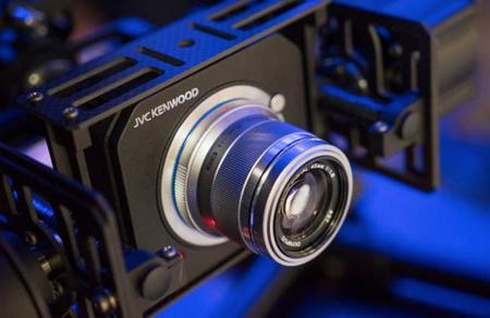 JVC se involucra en el mercado de las cámaras Micro Cuatro Tercios con soporte 4K