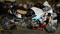 Si te gusta Michael Jackson... destroza tu Suzuki Hayabusa
