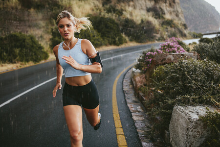 Correr o no correr en ayunas: qué beneficios y contraindicaciones tiene