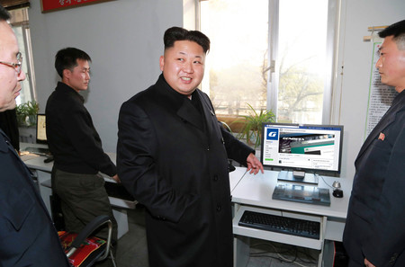 Mientras el pueblo no tiene Internet, la élite de Corea del Norte navega a toda velocidad por Facebook y páginas porno