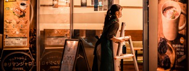 Em meio à crise de natalidade, Japão vê ascensão das cafeterias noturnas para bebês que choram 