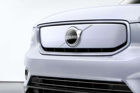 El próximo SUV premium de Volvo podría ser el XC100 Recharge: 100% eléctrico, coupé y para 2023
