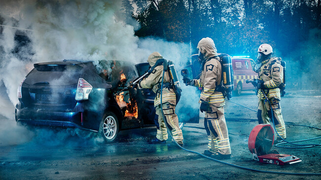 Cold Cut Cobra Toyota Prius Ardiendo