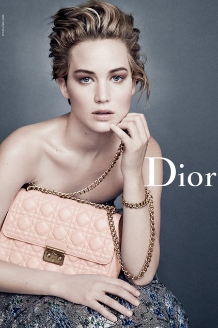 Jennifer Lawrence divinérrima de la muerte para Dior... una vez más