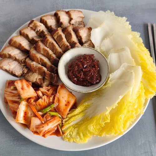 Bossam, receta fácil del exquisito wrap coreano de panceta