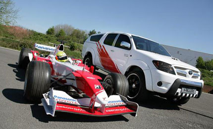 Toyota Hilux F1 Concept, la pick-up de carreras