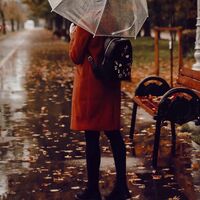 Las botas de agua perfectas para estos días de lluvia arrasan en Amazon casi tanto como unas de Hunter y cuestan menos de 30 euros