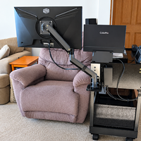 Un usuario crea un soporte para PC que cree que no interesará a nadie, pero otros señalan que su idea es mejor de lo que cree