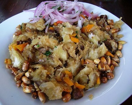 plato de mandioca típico de Perú