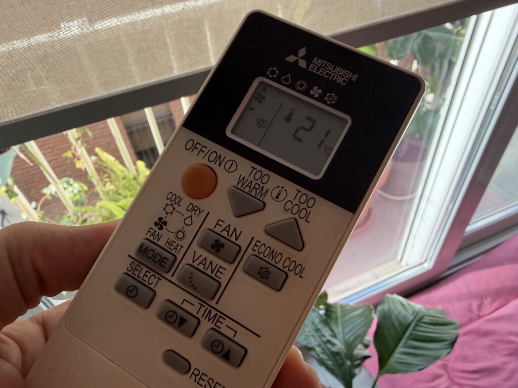 Si la temperatura es la madre para no pasar frío en casa, el chorro es el padre: así debes configurarlo en la bomba de calor