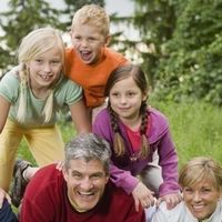 El número de familias numerosas en España aumentó en 2018: una de cada cinco son monoparentales