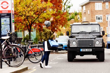 El Land Rover Defender se convierte en taxi en Londres