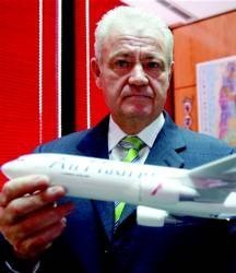 Air Madrid suspende su actividad :crónica de una muerte anunciada