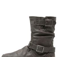 Con esta oferta te adelantarás al otoño: 70% de descuento en los botines camperos Dockers by Gerli. 19,45 euros en Zalando 