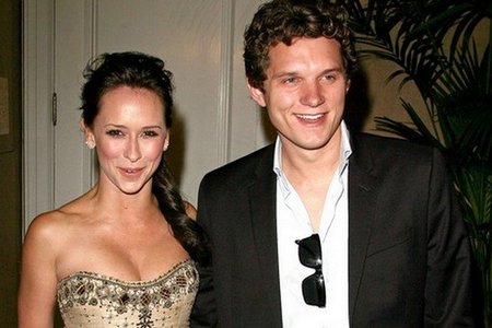 Jennifer Love Hewitt y su nuevo amiguito