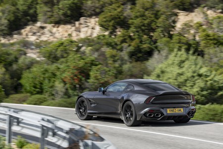Aston Martin Vanquish 2025